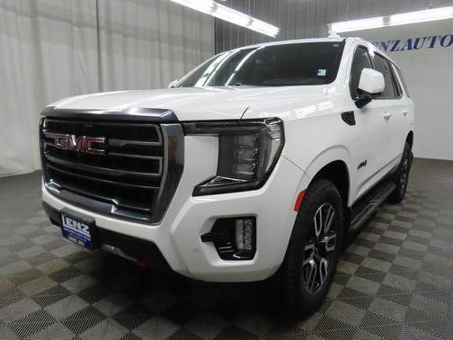 2024 GMC Yukon 4WD AT4