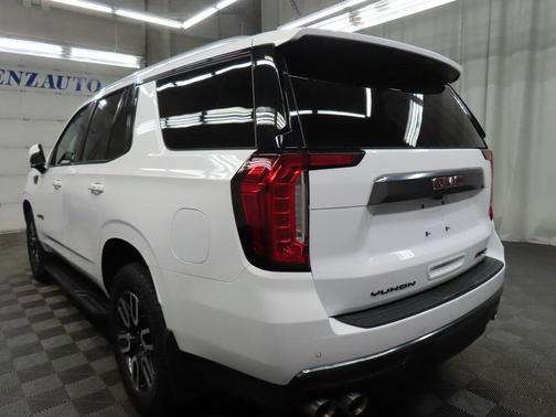 2024 GMC Yukon 4WD AT4