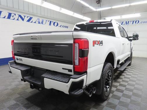 2025 Ford F-250 Platinum