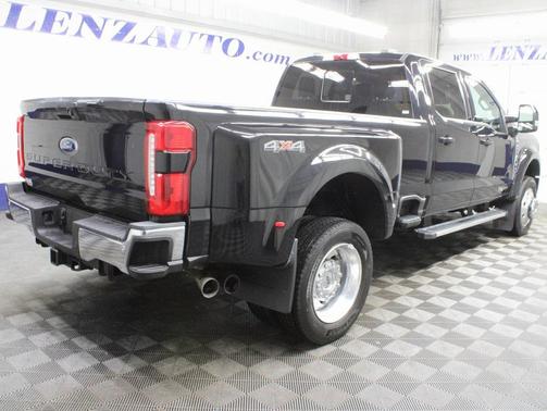 2024 Ford F-450 Lariat