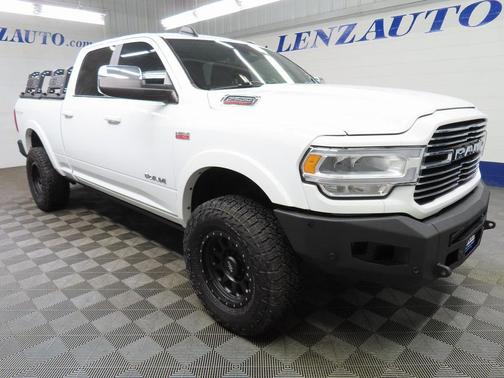 2022 RAM 2500 Laramie Crew Cab 4x4 6'4' Box