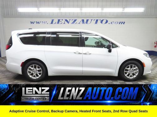 Bright White Clearcoat 2024 Chrysler Pacifica Touring L