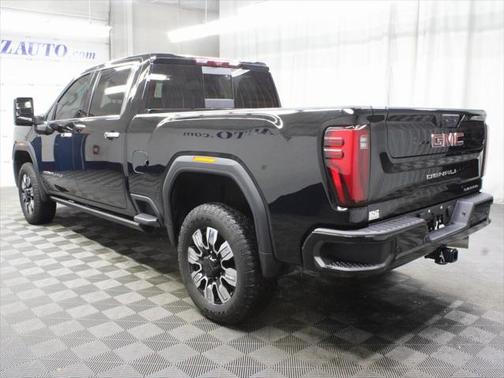 2024 GMC Sierra 2500 Denali