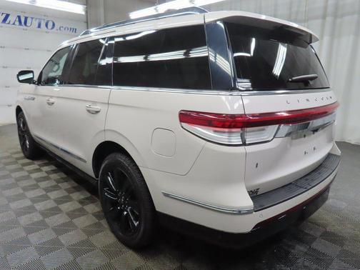 2024 Lincoln Navigator Reserve