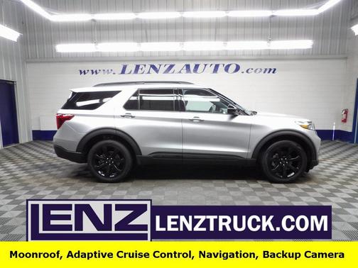2024 Ford Explorer ST-Line