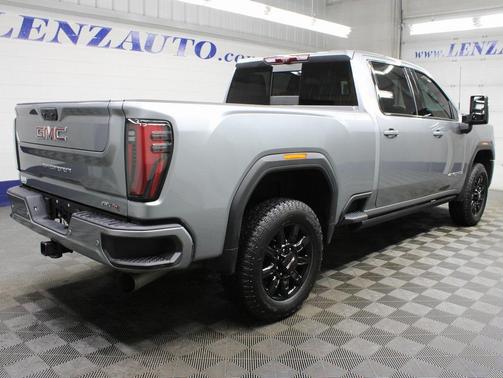 2024 GMC Sierra 2500 AT4