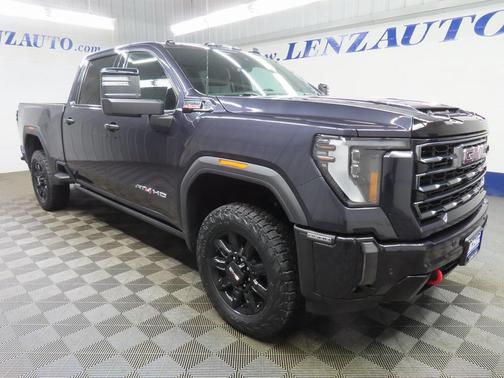 2024 GMC Sierra 2500 AT4