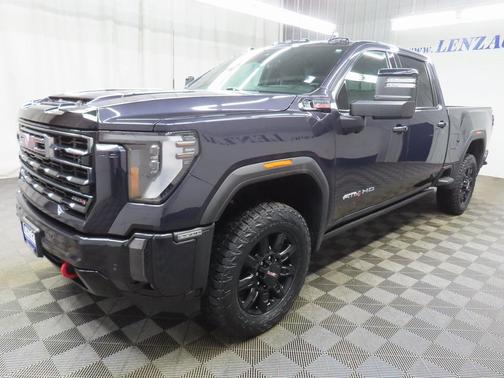 2024 GMC Sierra 2500 AT4
