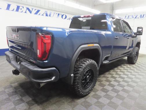 2023 GMC Sierra 2500 AT4