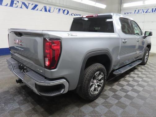2025 GMC Sierra 1500 SLE
