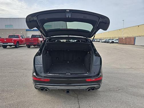 Brilliant Black 2017 Audi SQ5 3.0T Premium Plus