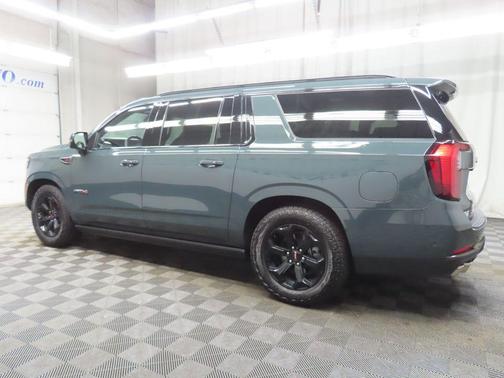 Midnight Pine 2026 GMC Yukon XL AT4 Ultimate 4WD