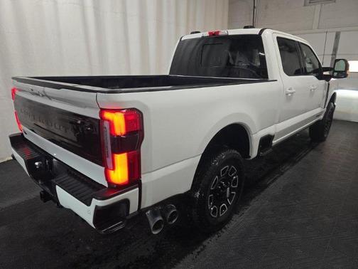2025 Ford F-250 Platinum