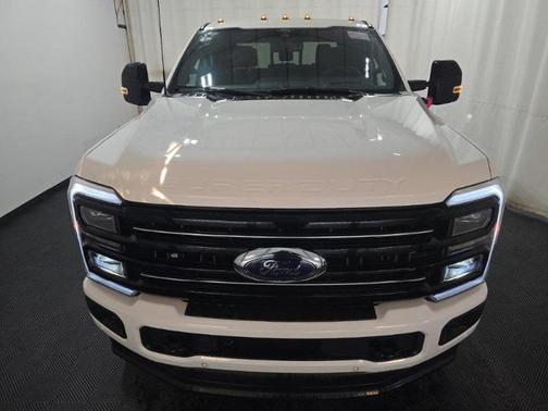 2025 Ford F-250 Platinum