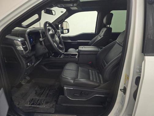 2025 Ford F-250 Platinum