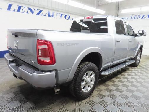 2022 RAM 3500 Laramie Crew Cab 4x4 6'4' Box