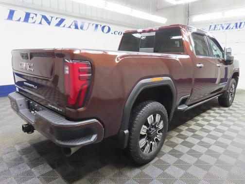 2024 GMC Sierra 2500 Denali