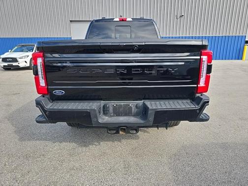 2025 Ford F-250 Platinum