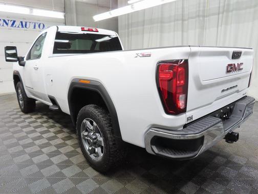 2025 GMC Sierra 2500 SLE