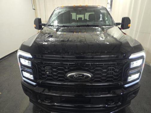 2025 Ford F-350 Lariat