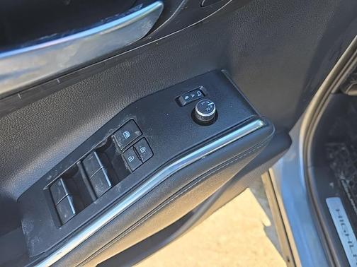 2025 Toyota Highlander Hybrid Platinum