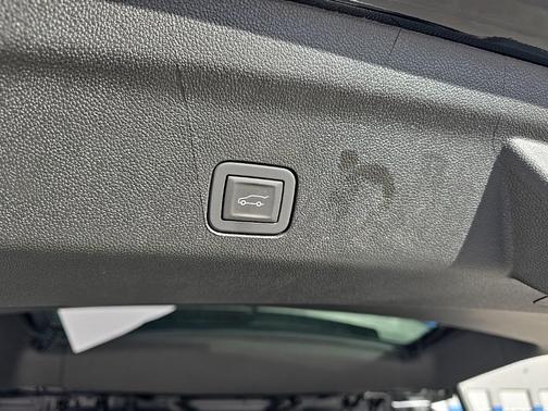 2025 Chevrolet Suburban 4WD High Country