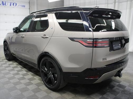 2024 Land Rover Discovery P360 Dynamic SE