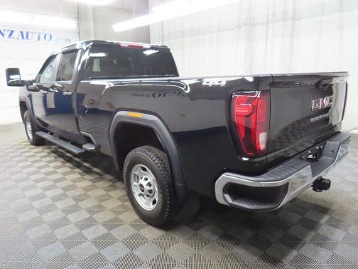 Onyx Black 2024 GMC Sierra 2500 Pro