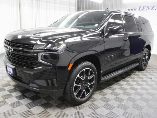 2024 Chevrolet Suburban RST