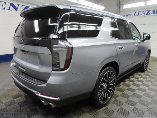 2025 Chevrolet Tahoe 4WD High Country
