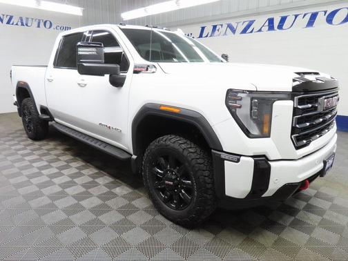 2025 GMC Sierra 2500 AT4