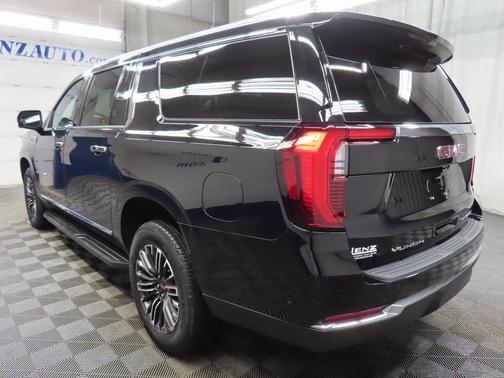 2025 GMC Yukon XL 4WD Elevation