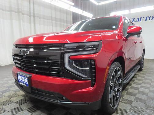 2025 Chevrolet Suburban RST