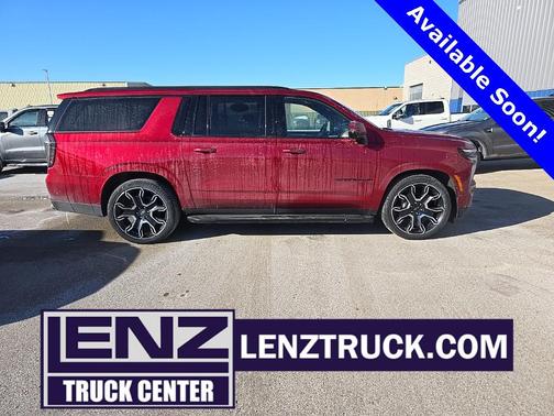 2025 Chevrolet Suburban RST