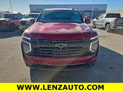 2025 Chevrolet Suburban RST