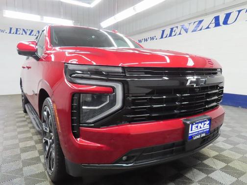 2025 Chevrolet Suburban RST