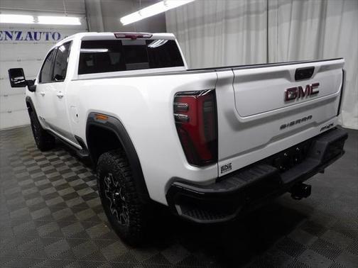 2025 GMC Sierra 2500 AT4