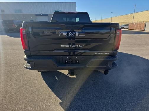 2024 GMC Sierra 2500 Denali