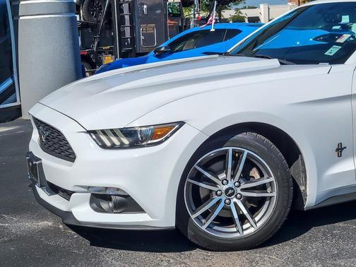 2015 Ford Mustang EcoBoost Premium