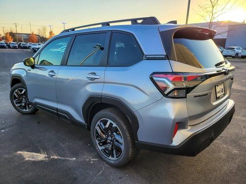 2025 Subaru Forester Hybrid Premium