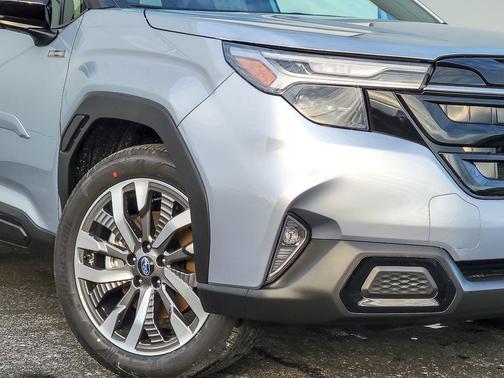 2025 Subaru Forester Hybrid Touring