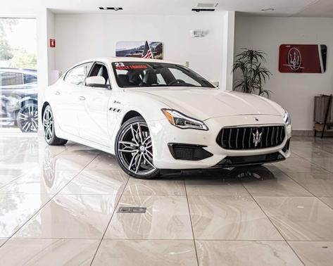 2023 Maserati Quattroporte Modena Q4