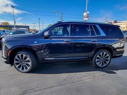 2025 Cadillac Escalade Premium Luxury