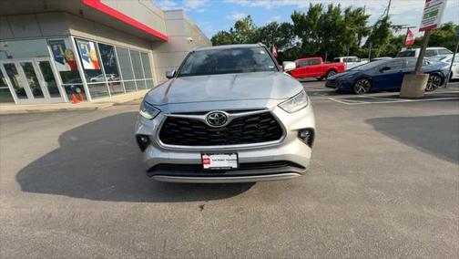 2021 Toyota Highlander Platinum