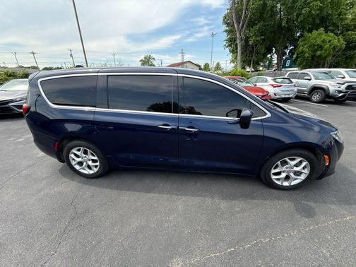 Jazz Blue Pearlcoat 2017 Chrysler Pacifica Touring
