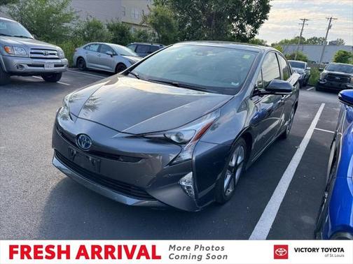 2018 Toyota Prius Four Touring