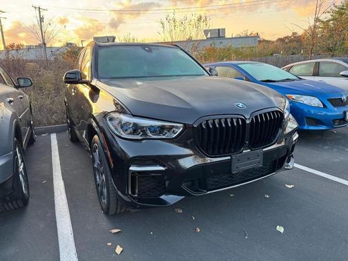 2022 BMW X5 M50i