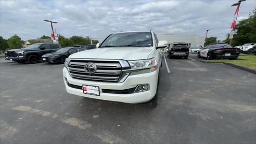 2017 Toyota Land Cruiser Base