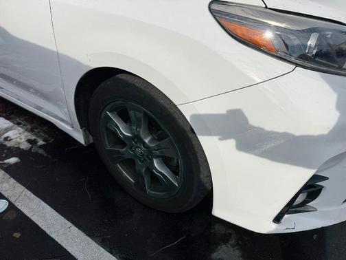 2018 Toyota Sienna SE