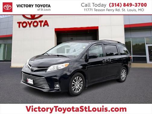 2020 Toyota Sienna XLE
